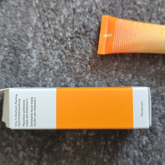 Vitamin C Triple Exfoliating Facial new 10 ml mini - Picture 7 of 9